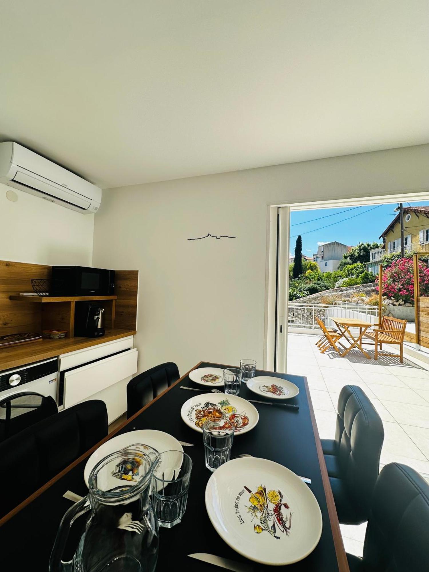 Les Luxueuses Terrasses Du Roucas Villa Marseilles Buitenkant foto